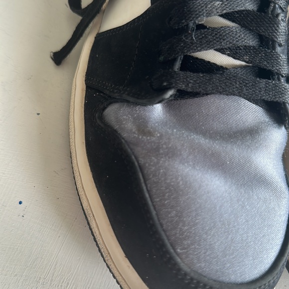 grey, black, and white air jordan’s - Picture 9 of 11